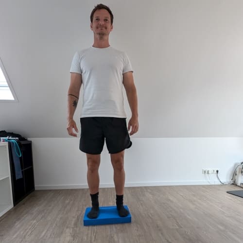 Übung Morbus Ahlbäck