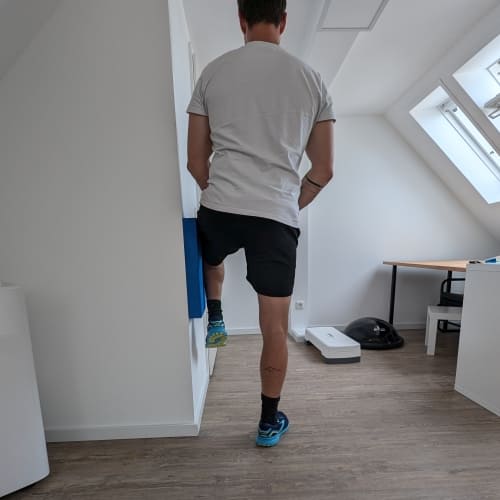 Übung Morbus Ahlbäck